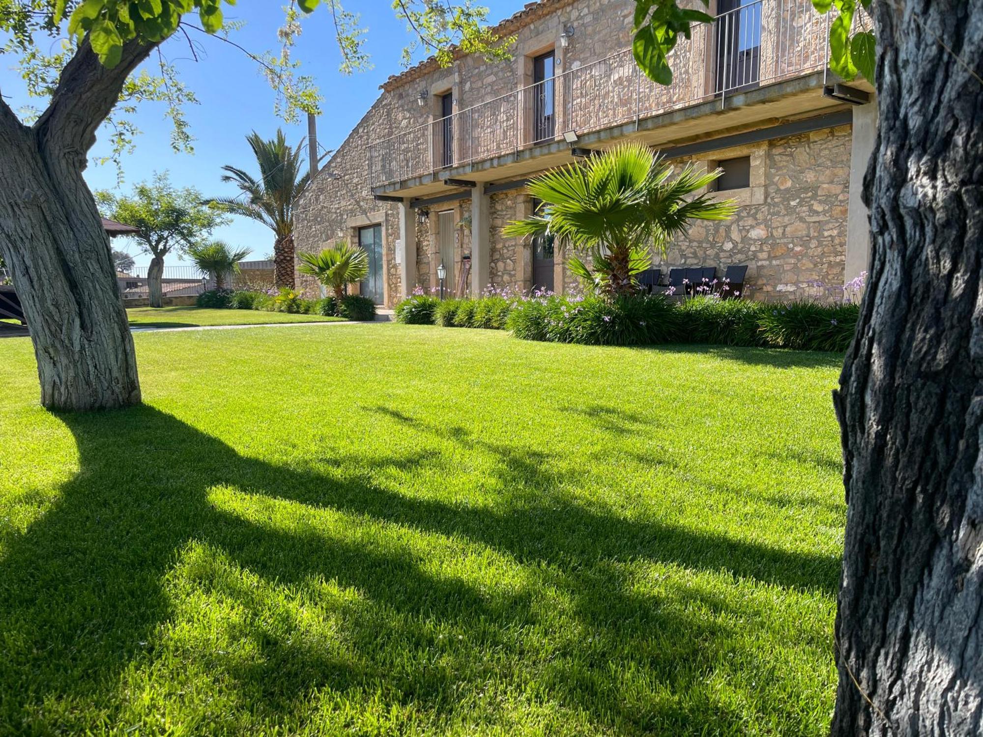 Agriturismo Russa Belladonna Villa Калтаджироне Екстериор снимка